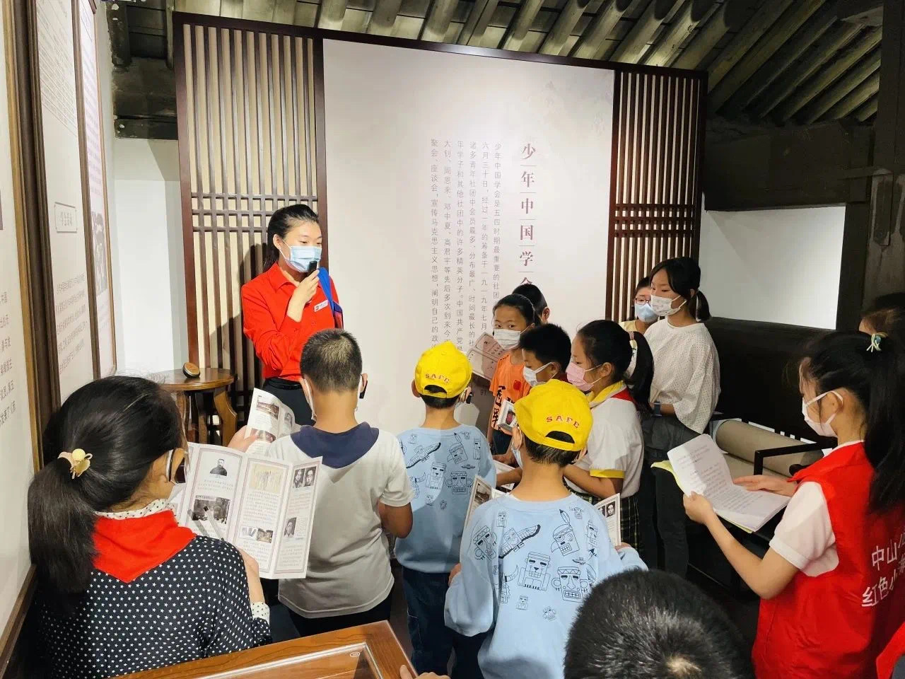 志愿文化北京市属公园广泛开展新时代青少年爱国主义教育.jpg