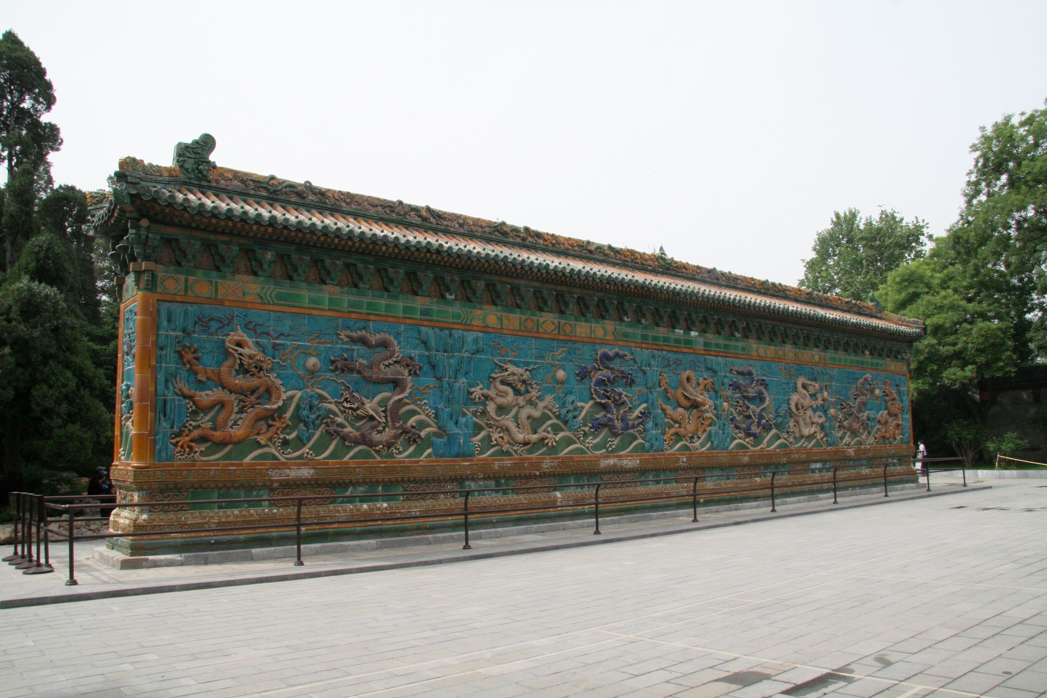 23九龙壁.jpg