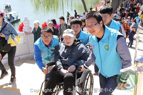 优秀奖-忙碌的志愿者-刘文贵 优秀奖-忙碌的志愿者-刘文贵