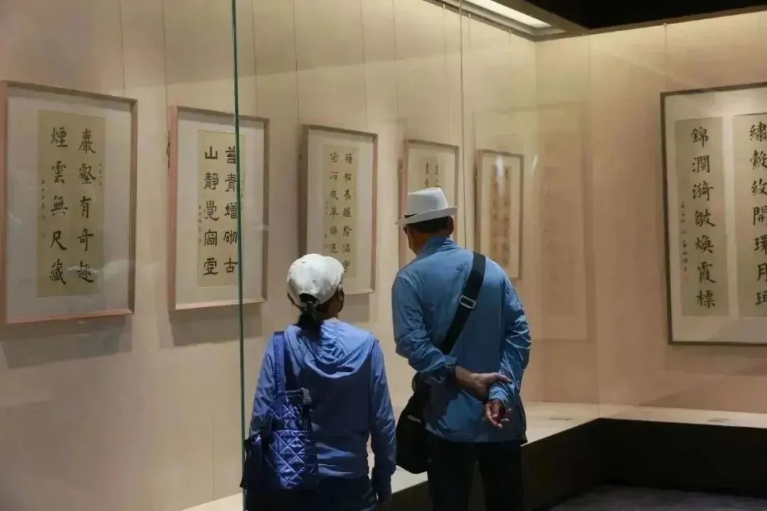 文化北海｜“濯砚書心——孟繁禧书北海御苑名胜题记”专题展图片.jpg