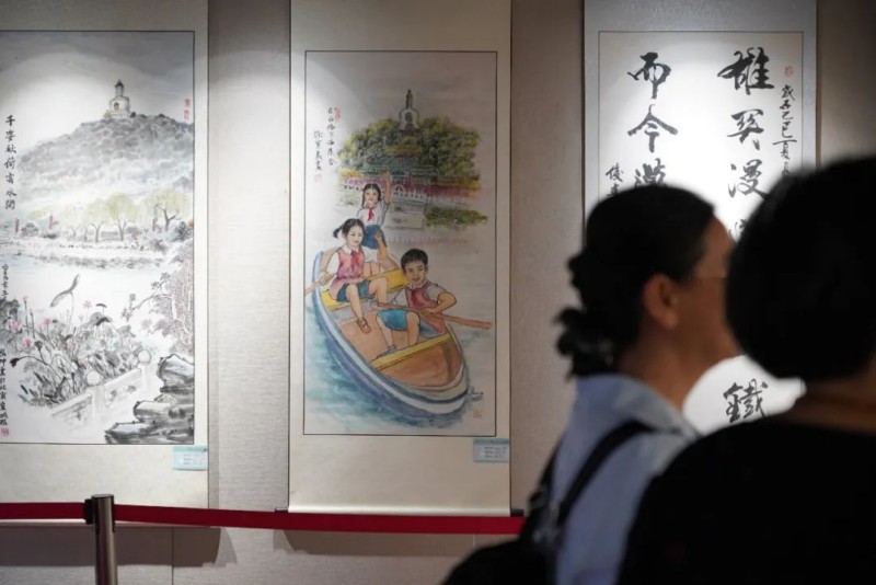展览内书画作品展示.jpg