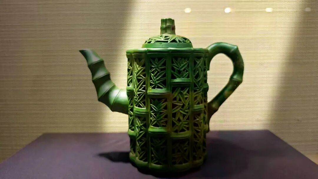 紫砂展品照片