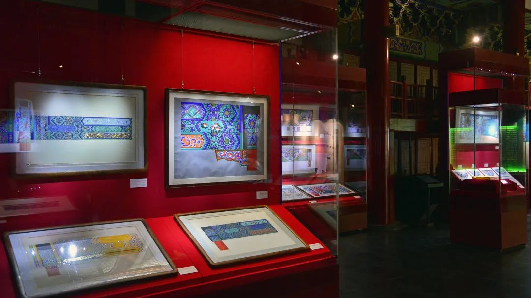 “锦色——传统建筑彩画技艺展”在颐和园德和园开幕.jpg
