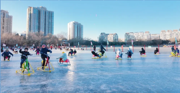 冰场开放运营期间照片
