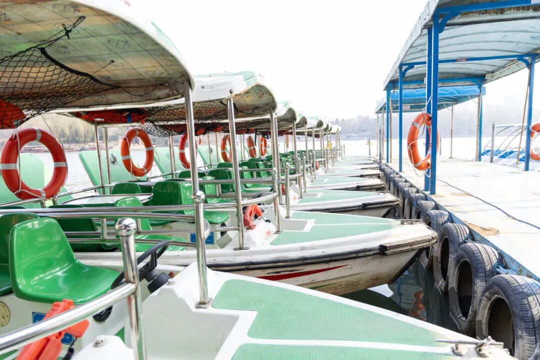 六人船.jpg 六人船.jpg