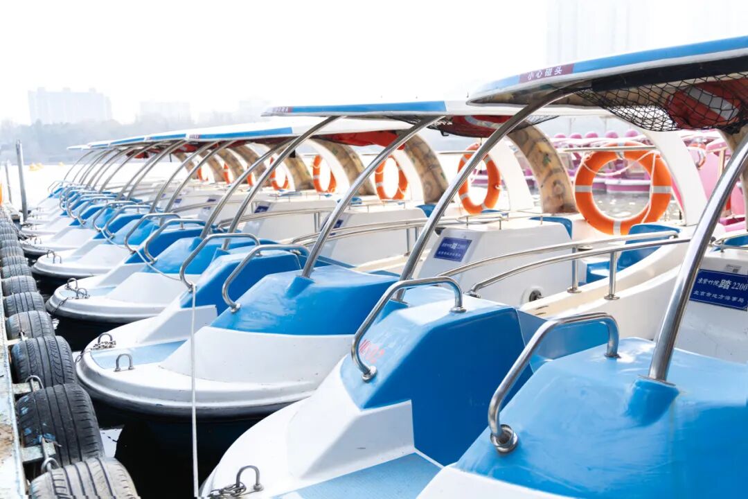 四人脚踏船 四人脚踏船