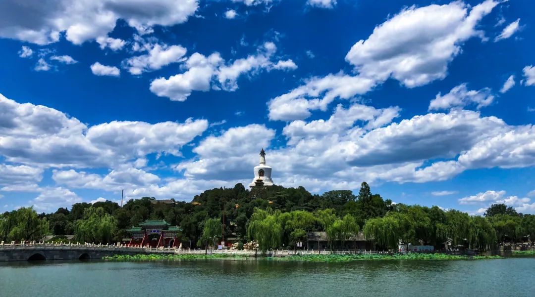 北海公园图片.jpg