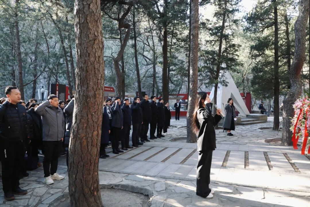 集体宣誓环节照片