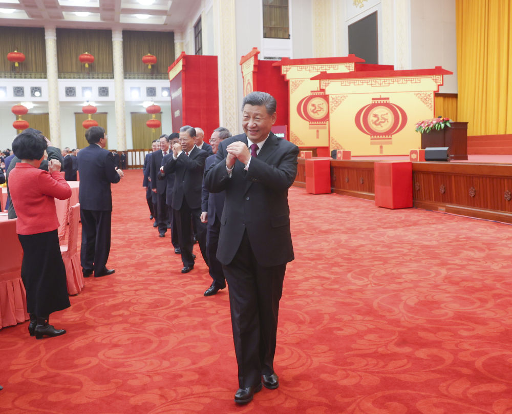 中共中央国务院举行春节团拜会习近平发表讲话.jpg