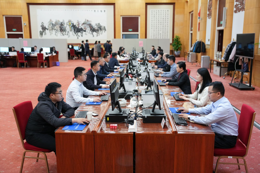 凝心聚力开新局——2025年全国两会巡礼7.jpeg 凝心聚力开新局——2025年全国两会巡礼7.jpeg