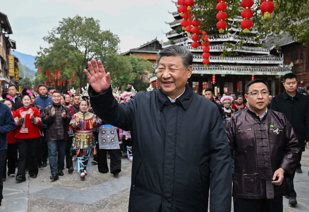 习近平在贵州考察时强调 坚持以高质量发展统揽全局 在中国式现代化进程中展现贵州新风采11.jpg