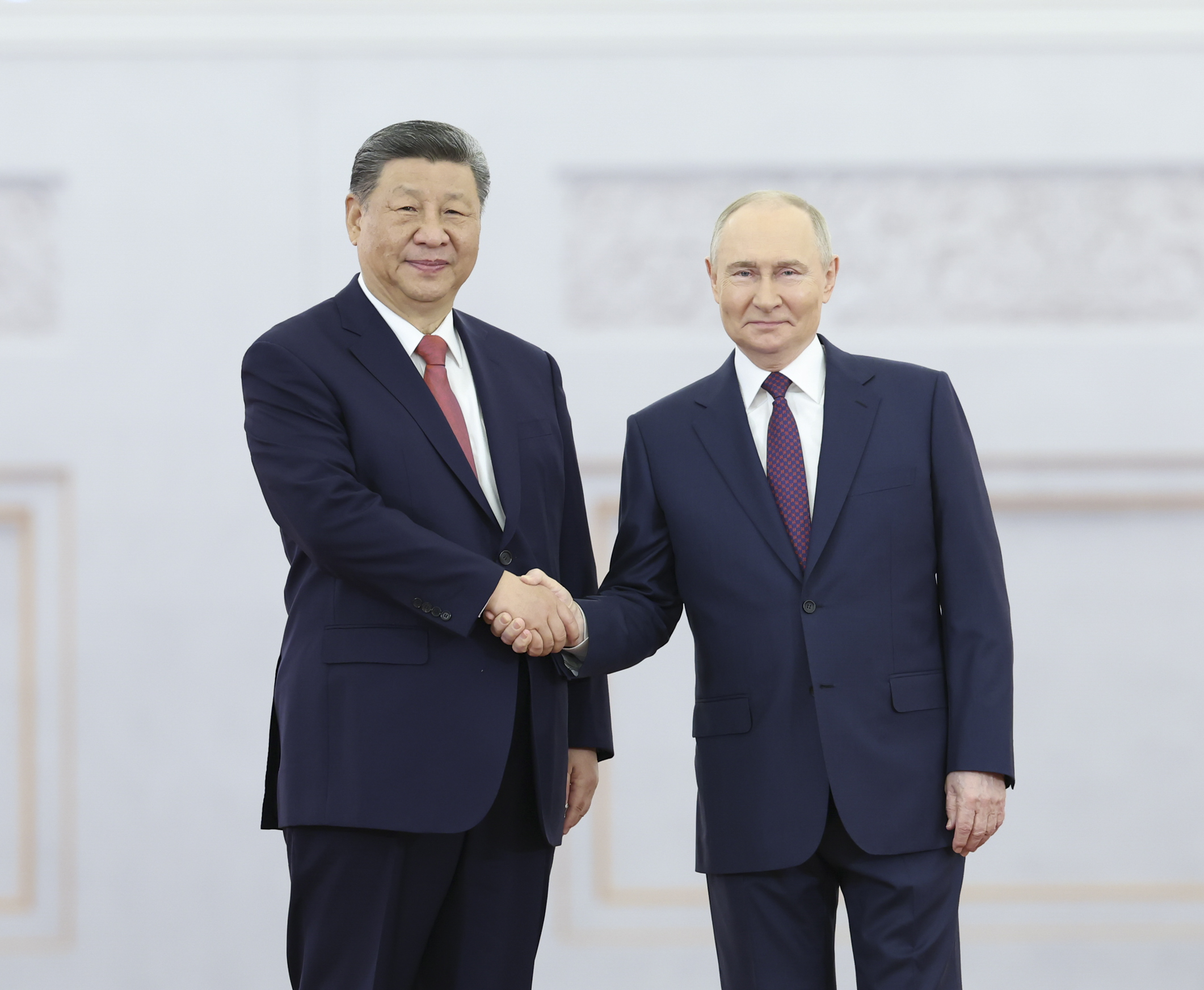 习近平同俄罗斯总统普京会谈